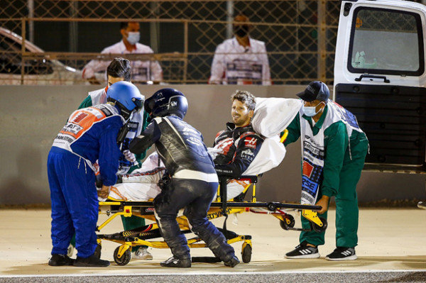 Suasana Horor GP Bahrain, Grosjean Lolos dari Kobaran Api