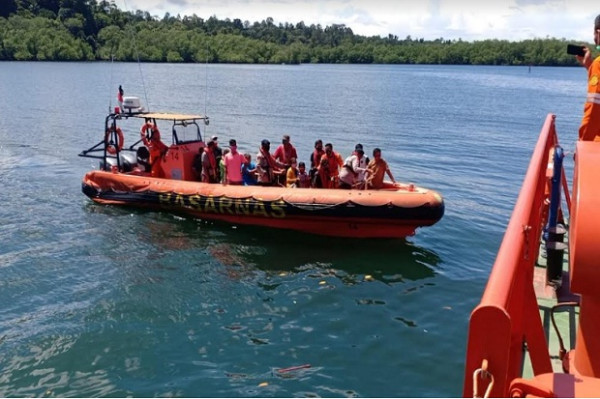 KM Sabuk Nusantara 37 Kandas di Perairan Tuapeijat Mentawai, 34 Orang Dievakuasi