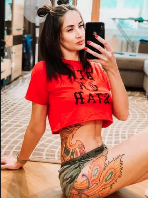 Lima Potret Cantik Atlet Voli Kazakhstan Kristina Karapetyan