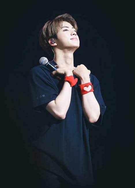Jin BTS Ulang Tahun, Ini Ragam Hadiah yang Pernah Diberikannya untuk ARMY