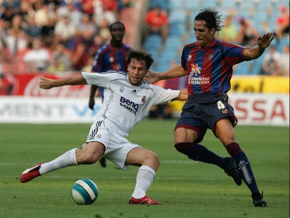 Bintang Jatuh! Ini 7 Galacticos Real Madrid yang Gagal Bersinar