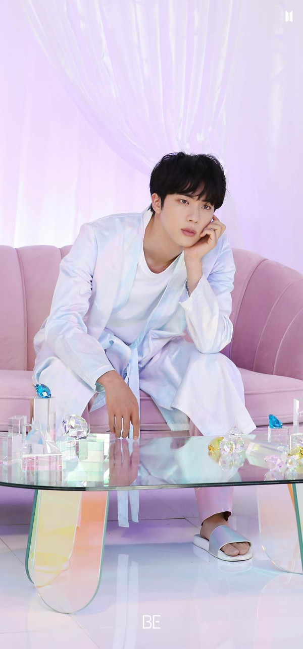Jin BTS Ulang Tahun, Ini Ragam Hadiah yang Pernah Diberikannya untuk ARMY