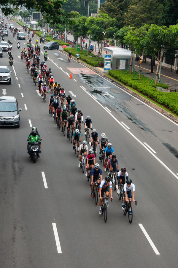 Jakarta Cycling Community Bagikan Tips Bersepeda Aman Berpeleton