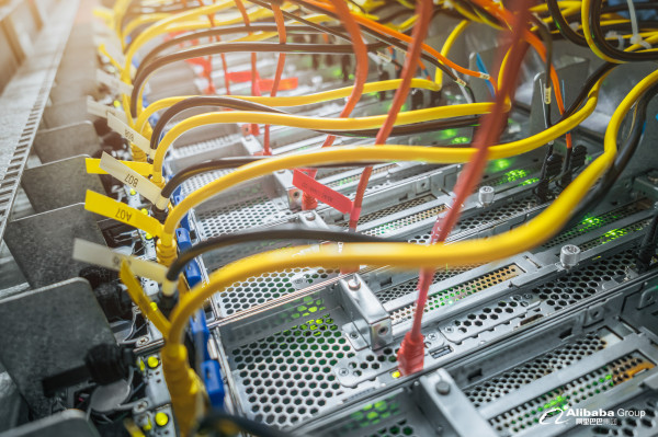 Alibaba Cloud Yakinkan UMKM untuk Gunakan Hybrid Cloud, Ini Alasannya