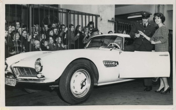 Kisah Pasang Surut Mobil BMW Kebanggaan Elvis Presley