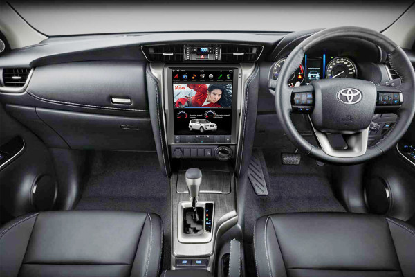Head Unit Baru Asuka Jadi Obat Kecewa Pemilik Fortuner dan Pajero Sport