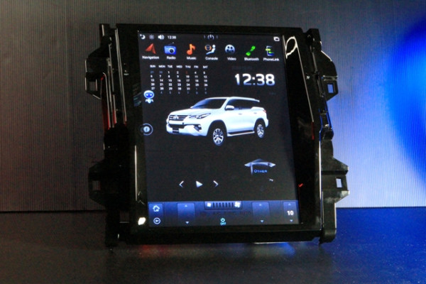 Head Unit Baru Asuka Jadi Obat Kecewa Pemilik Fortuner dan Pajero Sport