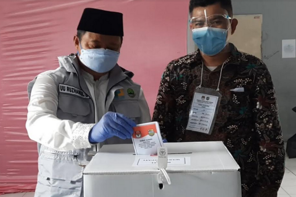 Kendarai Motor Lawas, Wagub Jabar Monitoring Pencoblosan di Tasikmalaya