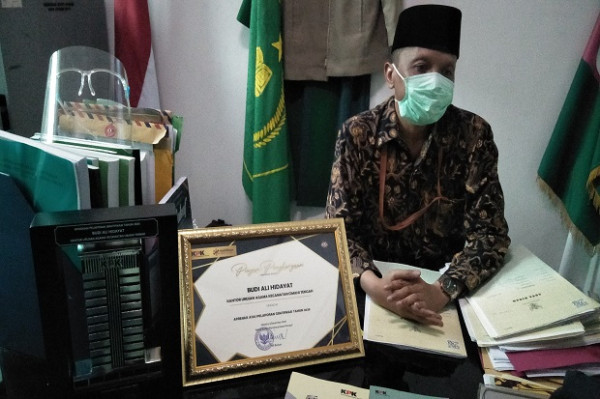 Ikatan Batin Membuat Penghulu Budi Malu Menerima 'Titipan' Usai Menikahkan Pasangan Pengantin