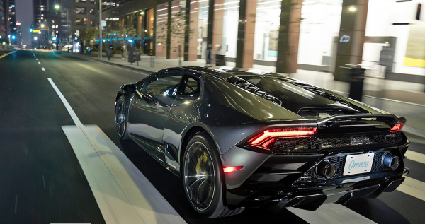 Lady Gaga Give Away Lamborghini Huracán EVO RWD untuk Fansnya, Intip Kemewahannya
