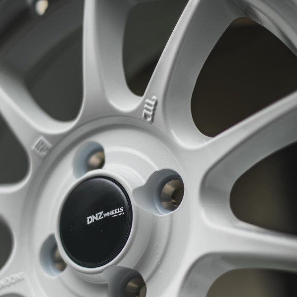 Velg DnZ Wheels Buatan Garasi Drift Ludes Hanya dalam 4 Menit di Bukalapak