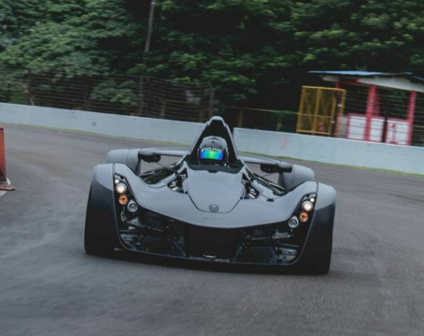 BAC Mono Langsung Disiksa Orang-orang Kaya di Sirkuit Sentul