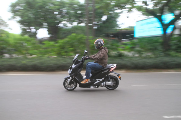 First Ride United e-Motor T1800 , Asyik Dikendarai tapi Tak Bikin Bergidik