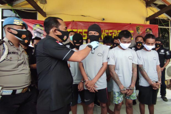 Pelaku Pembacokan di Kolong Jembatan Cilincing Berdalih Membela Teman