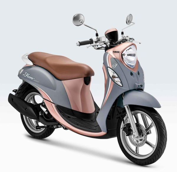 Honda Luncurkan Scoopy 2020, Yamaha Bikin Fino 125 Lebih Centil