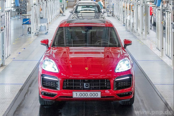 Kisah Intrik Antar Eksekutif di Balik Gurihnya Penjualan Porsche Cayenne