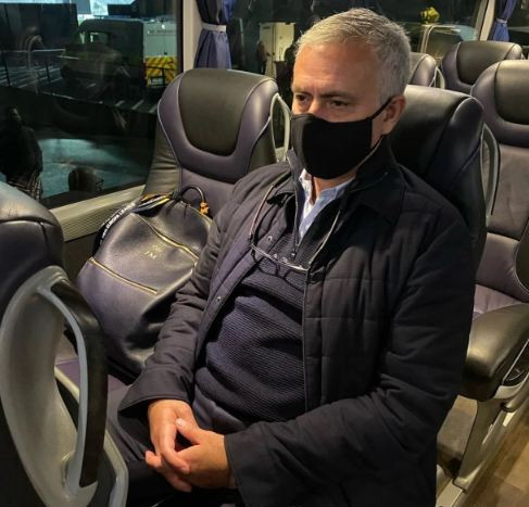 Siapa Sangka Jose Mourinho Selucu Ini? Postingannya Lucu-Lucu