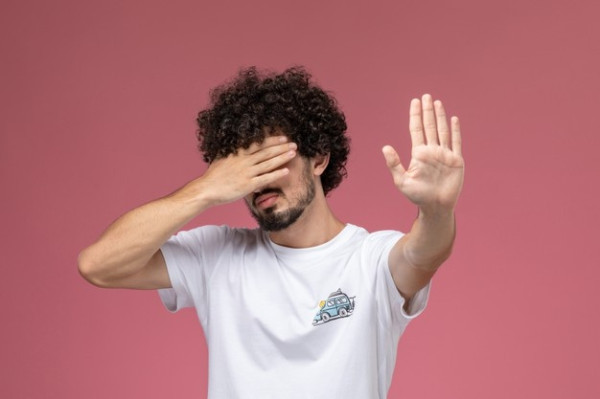 6 Cara Cerdas Menghadapi dan Sembuh dari Ghosting