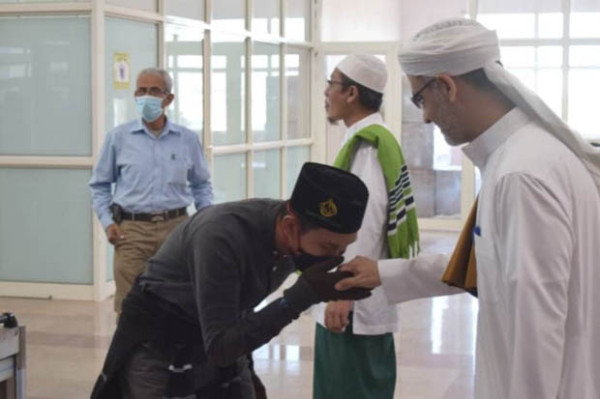 Tholabul Ilmi, Beginilah Keceriaan Mahasiswa Indonesia Saat Tiba di Yaman