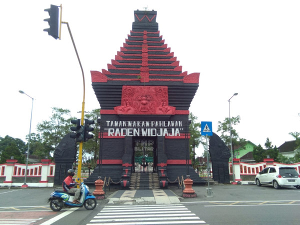Mengenang Arif Yoshizumi, Tokoh Intel Jepang Binaan Tan Malaka yang Gugur di Blitar