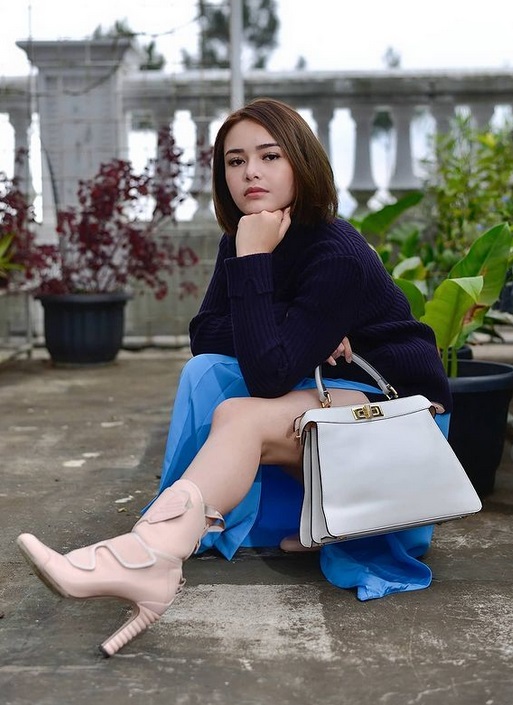 Amanda Manopo Makin Cantik dengan Tas Mewah Seharga Rp64 Juta
