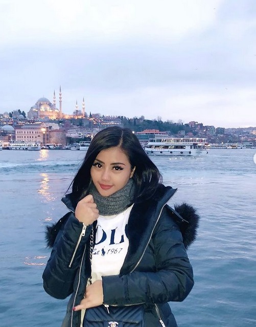 Yuk, Intip Gaya Cantik Tania Ayu yang Namanya Dikaitkan Prostitusi Online