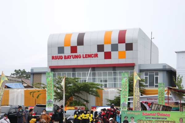 Maksimalkan Pelayanan Kesehatan, Bupati Dodi Resmikan Gedung Baru RSUD Bayung Lencir