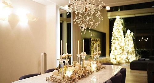 Rayakan Natal, Sandra Dewi Hadirkan Dekorasi Rustic Glam