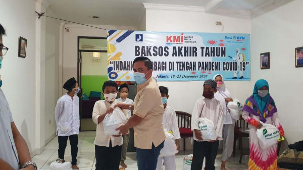 Hadapi Kepungan Pandemi, KMI Terus Giatkan Baksos