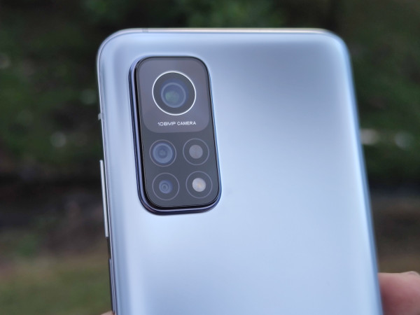 Komparasi Flagship Terjangkau: Mi 10T Pro vs Galaxy S20+ vs Oppo Find X2