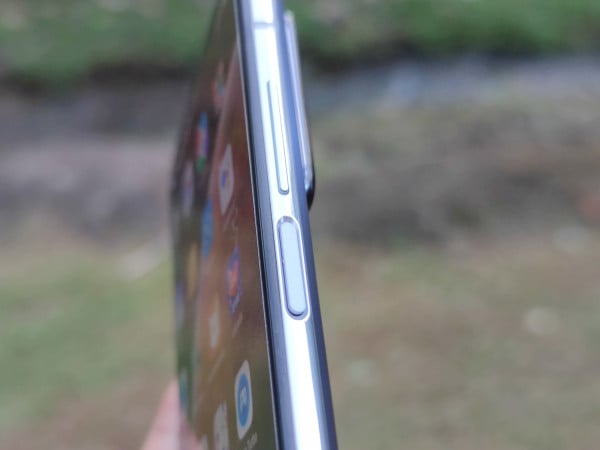 Komparasi Flagship Terjangkau: Mi 10T Pro vs Galaxy S20+ vs Oppo Find X2