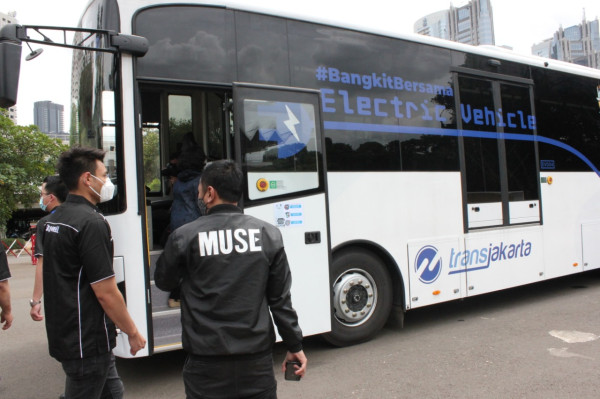 KLI Siap Suplai Bus Listrik Skywell untuk TransJakarta