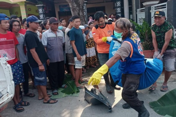 Janda 2 Anak Tewas Ditabrak Mobil Tetangga dan Terseret 25 Meter