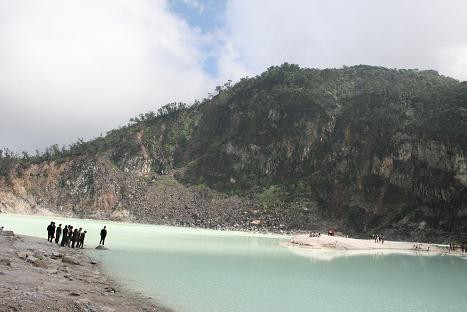 Lima Objek Wisata Paling Populer dan Unik di Jawa Barat