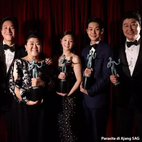 Kaleidoskop Film 2020: Catatan Emas Parasite di Sederet Ajang Penghargaan Dunia