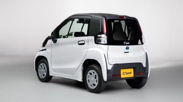 Toyota C + pod Mobil Imut Dua Pintu siap Goda Pengguna Motor