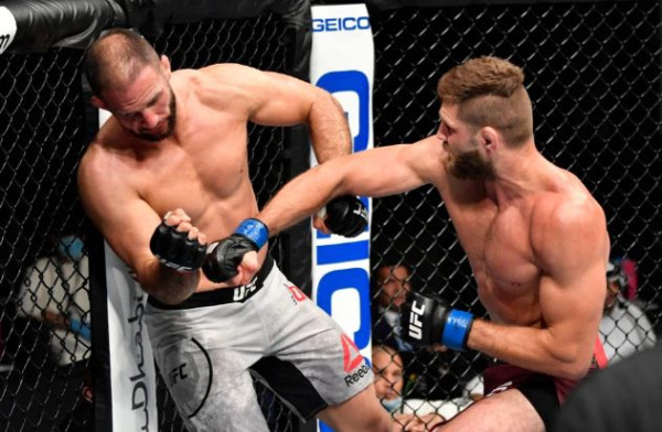 Tujuh Petarung UFC Ini Benar-benar Diwaspadai di Tahun 2021
