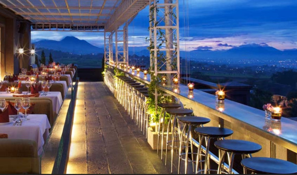 5 Hotel Romantis di Bandung Ini Bisa Bikin Liburan Anda Berkesan