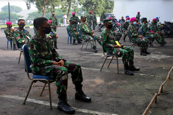 Deteksi COVID-19 di Kalangan TNI, Perwira Resimen Artileri 2 Marinir di Rapid Test