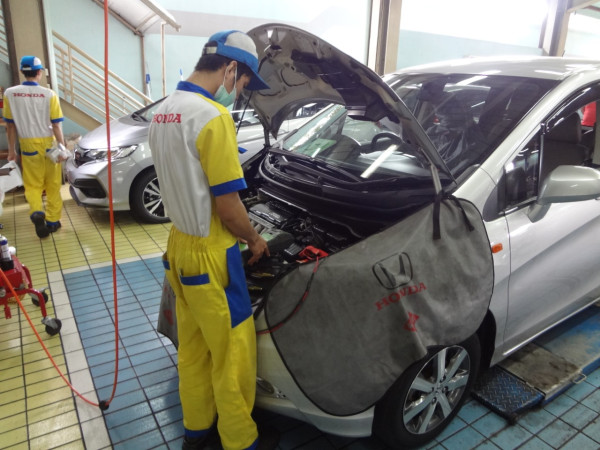 Inilah 6 Manfaat Servis Mobil Honda di Bengkel Resmi