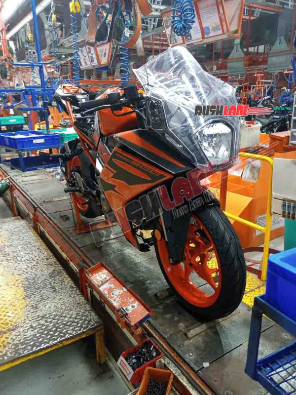 KTM RC 200 Siap Rilis di India, Lampu Depannya Gede dan Aneh!