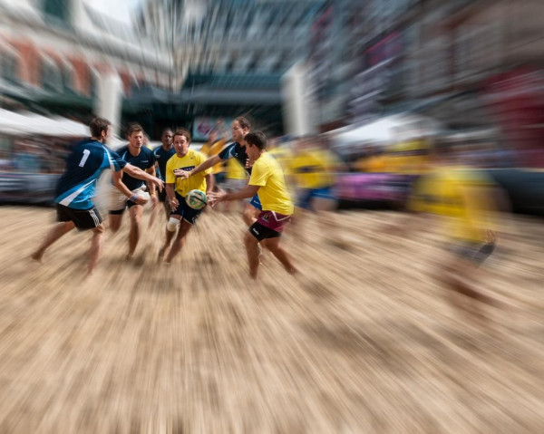 Zooming, Panning, dan Freezing, Tiga Teknik Foto Dramatis untuk Fotografer Pemula