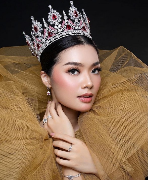Miss Indonesia 2020 Carla Yules Tatap Miss World 2021