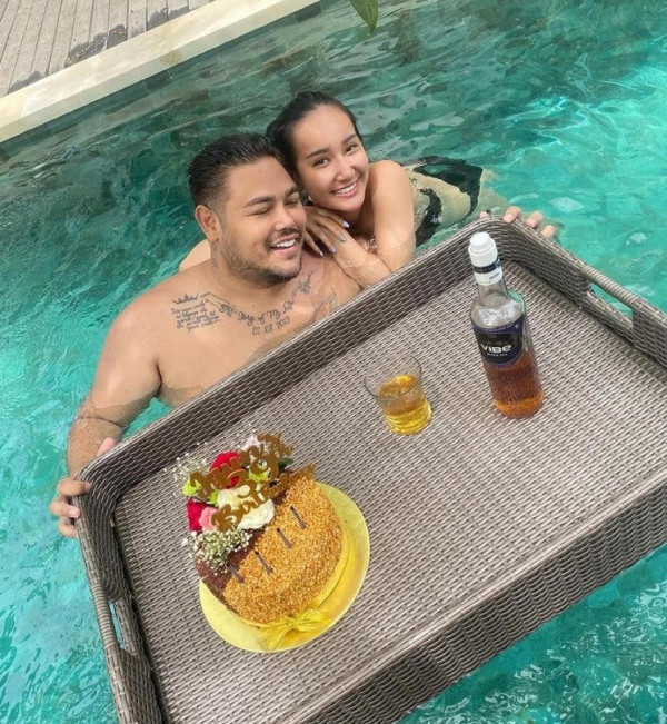 Momen Seru Artis Liburan Tahun Baru, Gading Marten hingga Atta Halilintar