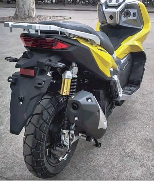 Dayang Motorcycle China Bikin Tiruan Honda ADV150, 95 Persen Mirip!