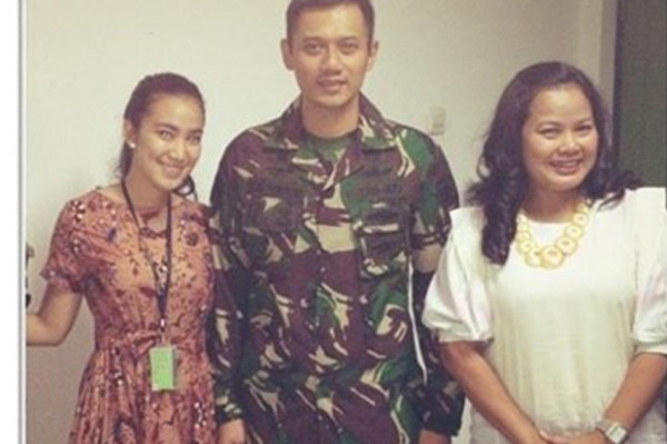 AHY Diserang Hoaks Foto Wanita Cantik, Netizen: Jahat Banget ya