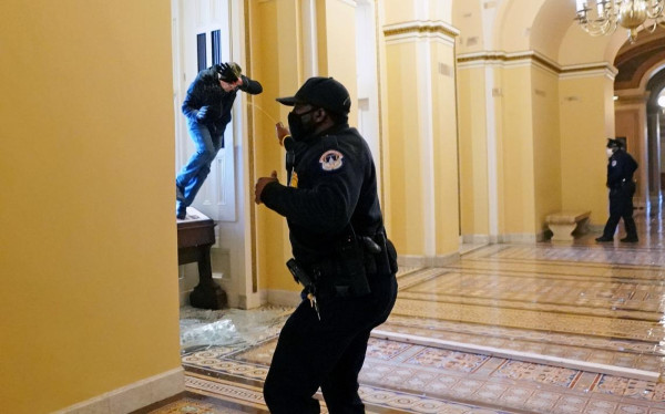 Geram Lihat Pendukung Trump Serbu US Capitol, Biden: Ini Pemberontakan!