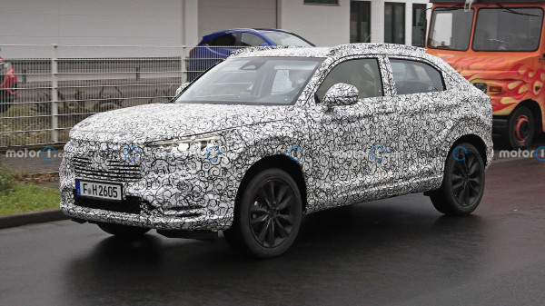 Honda HR-V Generasi 2021 Mulai Meliuk-Liuk di Jalan