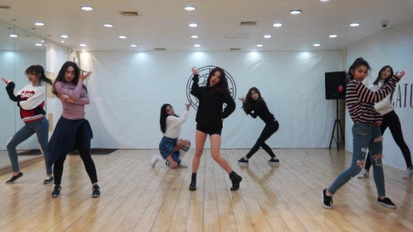 Perubahan Standar Kontrak Trainee Idol dengan Agensi, dari Urusan Pacaran hingga Kesehatan Mental