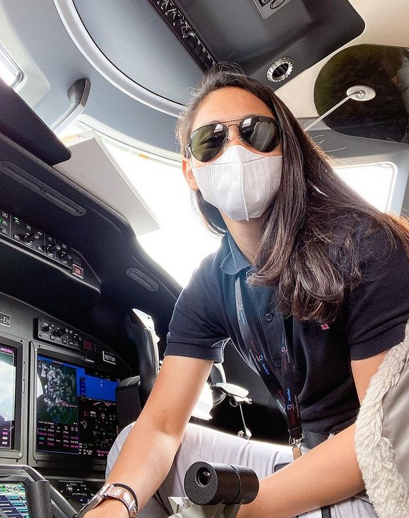 5 Fakta Athira Farina, Pilot yang Dijodohkan dengan Anak Maia Estianty